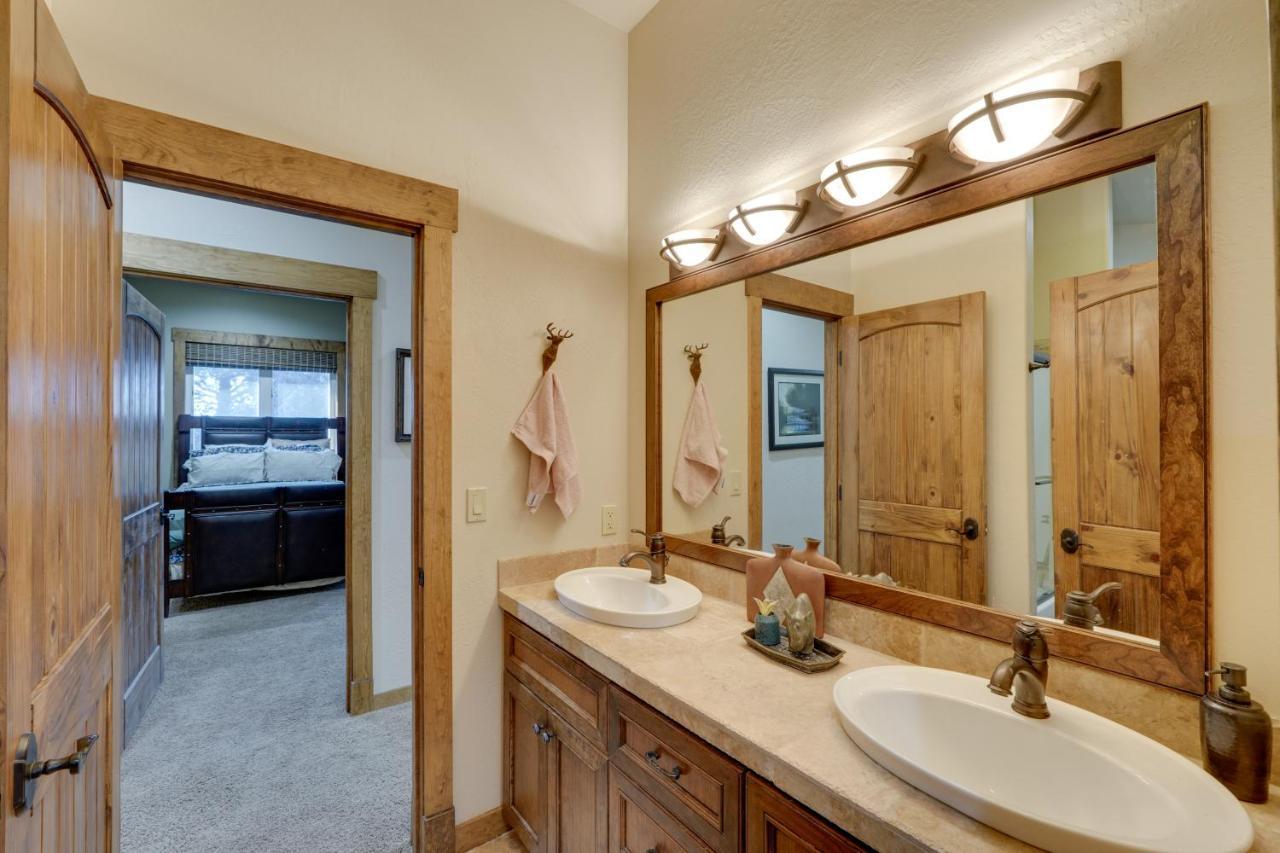 Klamath Falls Vacation Rental With Resort Amenities! エクステリア 写真