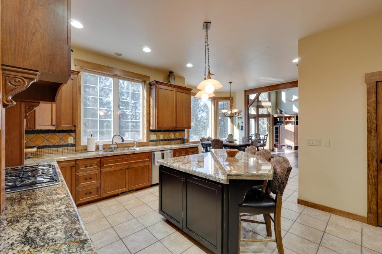 Klamath Falls Vacation Rental With Resort Amenities! エクステリア 写真