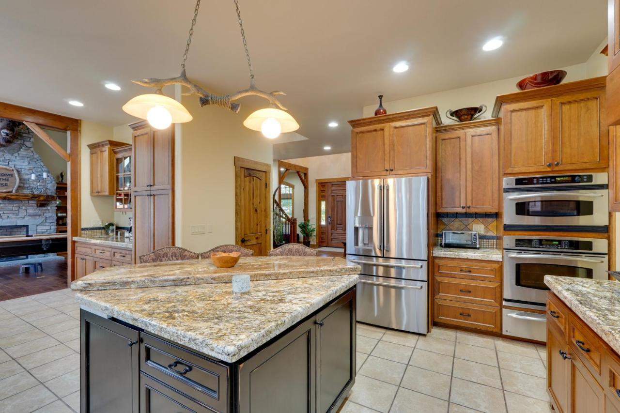 Klamath Falls Vacation Rental With Resort Amenities! エクステリア 写真