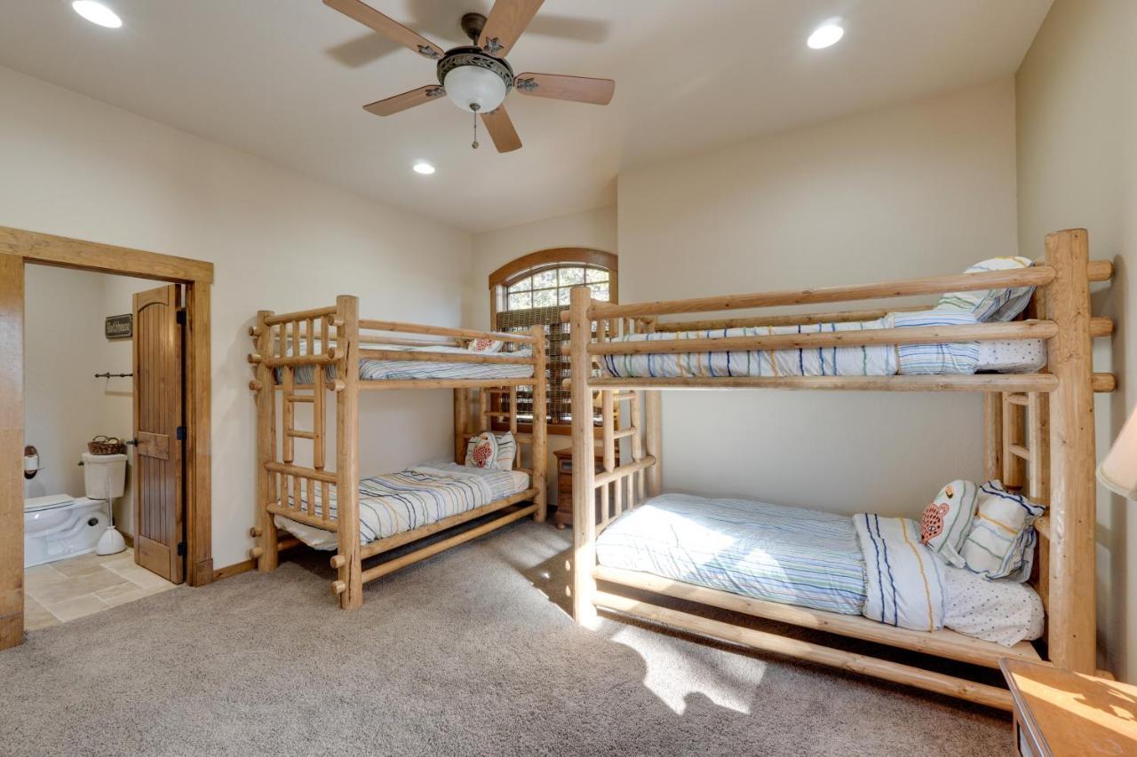 Klamath Falls Vacation Rental With Resort Amenities! エクステリア 写真